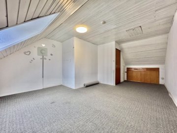Die perfekte Alternative zur Wohnung - Dachgeschoss (51773)