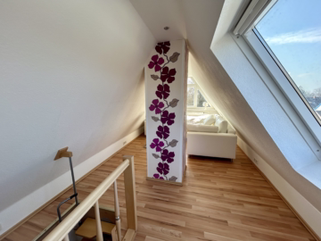 Attraktives Einfamilienhaus mit viel Platz - ausgebauter Spitzboden (46264)