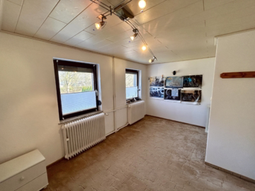 Attraktives Einfamilienhaus mit viel Platz - Zimmer (46260)