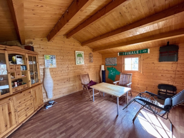 Attraktives Einfamilienhaus mit viel Platz - Gartenhaus (46247)