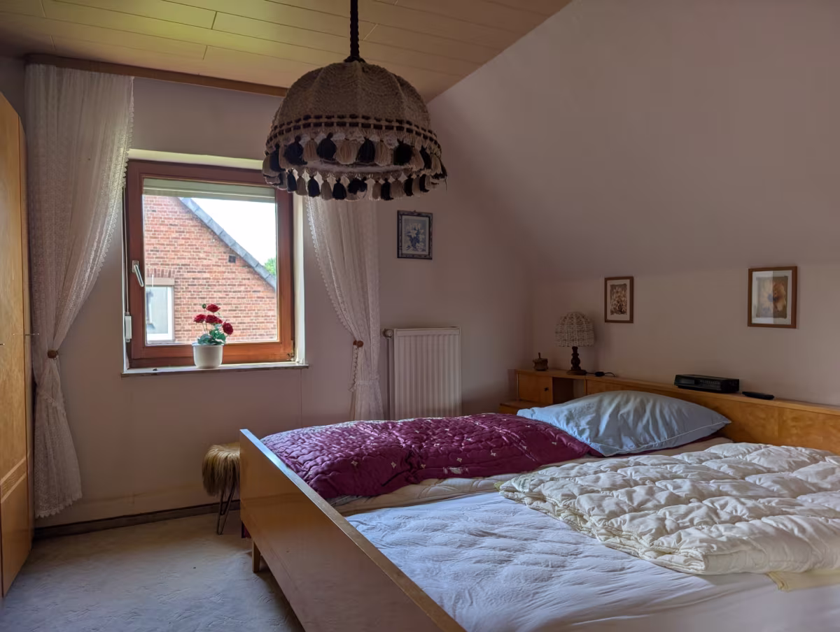 Schlafzimmer OG