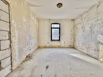 „Rohdiamant“ in idyllischer Lage am Ortsrand - Wohnhaus Zimmer 2 (49733)