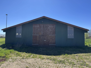 „Rohdiamant“ in idyllischer Lage am Ortsrand - Mehrzweckhalle/Maschinenschuppen (49715)