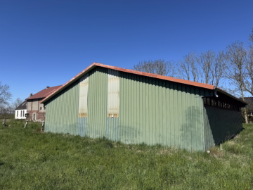 „Rohdiamant“ in idyllischer Lage am Ortsrand - Mehrzweckhalle/Maschinenschuppen (49717)