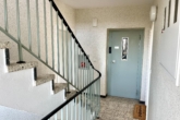 Treppenhaus - Freundliche 3-Zimmer Wohnung mit Balkon!