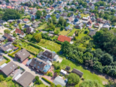 Großes Grundstück mit Altbestand -Schiffdorferdamm - Drohnenaufnahme Seite 1 (77845)