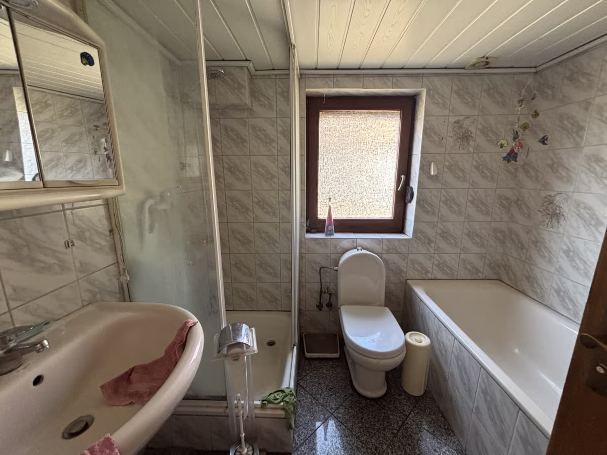 Badezimmer EG