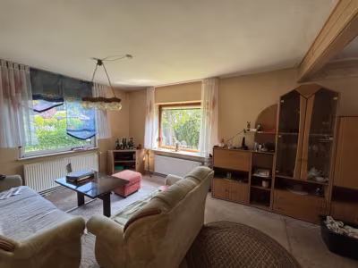 Großes Grundstück mit Altbestand -Schiffdorferdamm - Wohnzimmer EG Ansicht 2 (77855)
