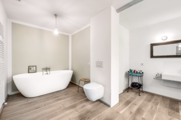 Einzigartiges Angebot: Architektenhaus am Südhang - Badezimmer (62239)