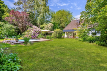 Einzigartiges Angebot: Architektenhaus am Südhang - Eigener Garten (62249)