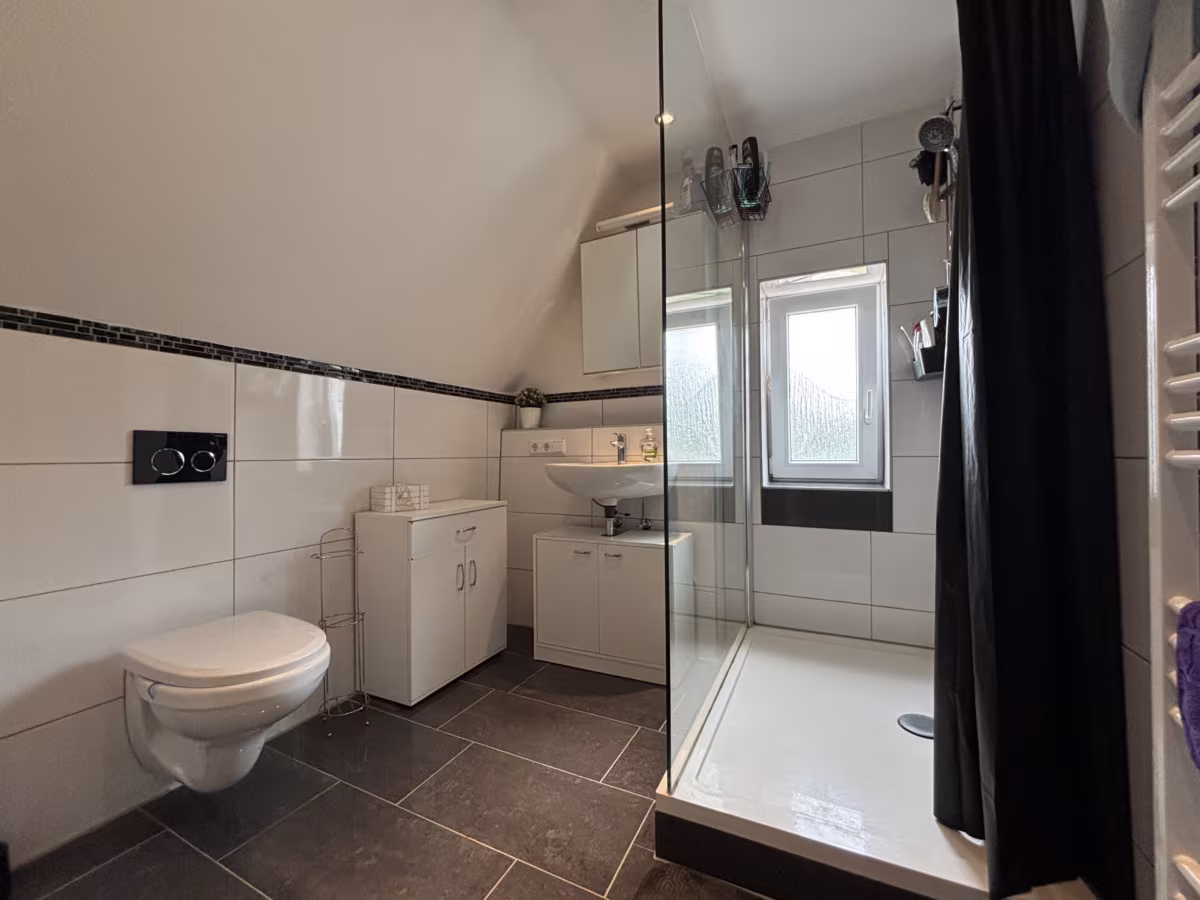 Badezimmer DG