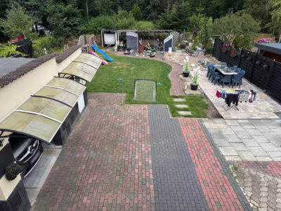Modernisiertes Raumwunder in Debstedt für Familien - Blick in den Garten (79946)