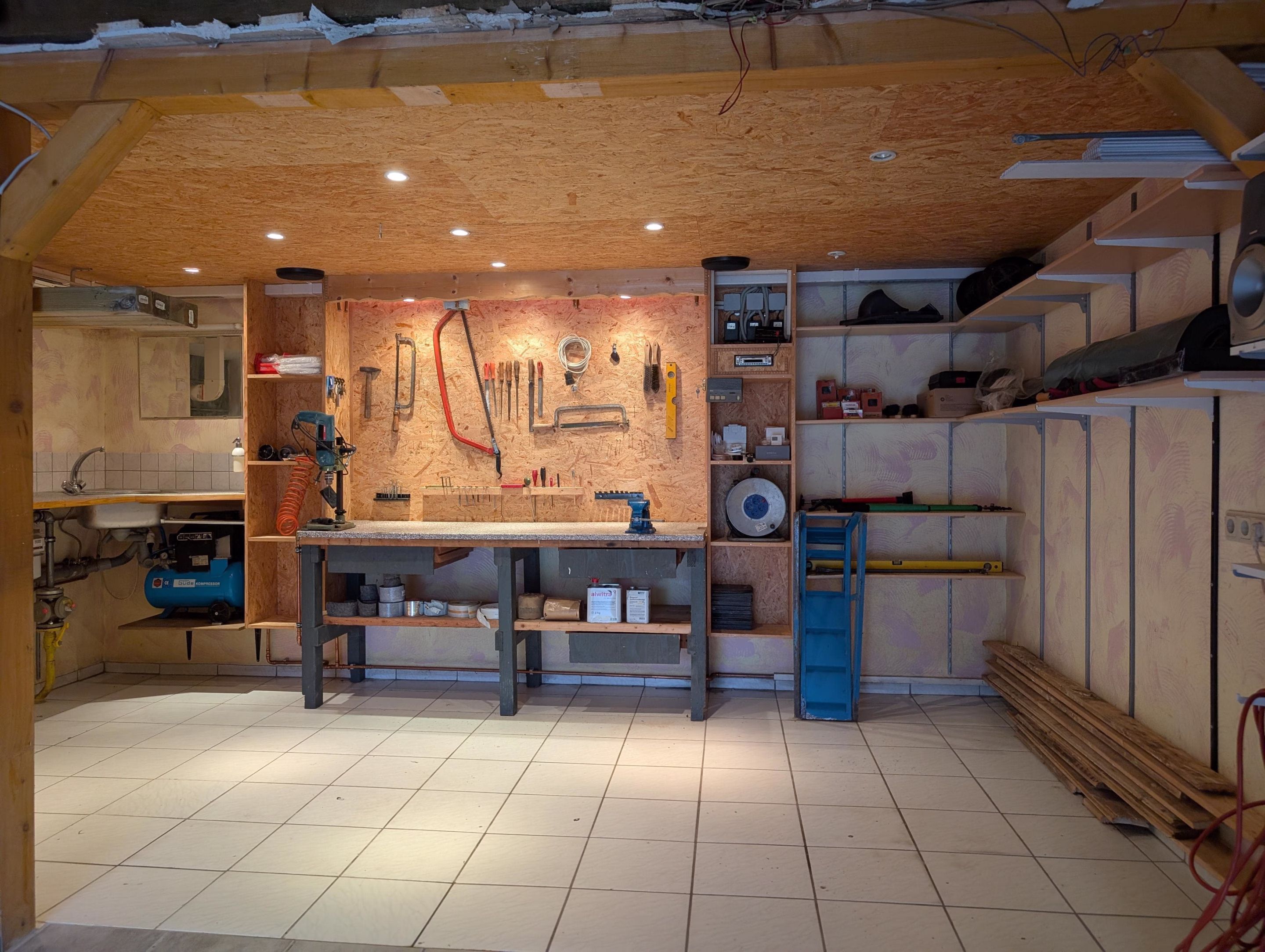 Werkstattbereich in der Garage