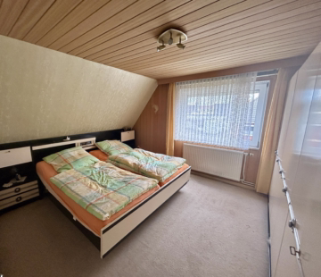 Einfamilienhaus mit großem Grundstück - Schlafzimmer (37217)