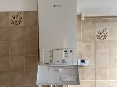 Großzügige 5-Zimmer-Eigentumswohnung - Gastherme (85529)