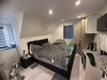 Selbstnutzer oder Kapitalanleger gesucht! - OG Schlafzimmer (43267)