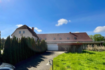 Ihr Wohntraum mit viel Grundstück in Geestenseth - Gesamtobjekt Straßenansicht (36355)