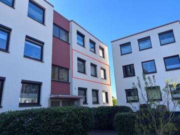 4-Zi.-Wohnung mit Loggia & Markise in Leherheide - Ansicht Gehweg zur Straße (54194)
