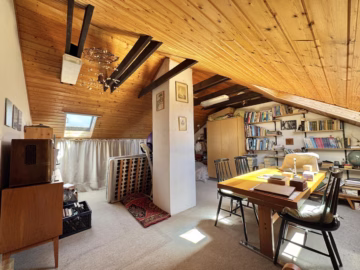 Die perfekte Alternative zur Wohnung - Spitzboden Hobby (75848)