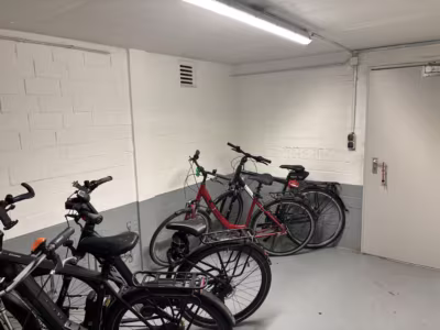 Architektur-Highlight am Bürgerpark mit Tiefgarage - Fahrradkeller (85328)