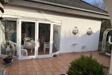 Familienhaus mit großem Garten - Terrasse und Wintergarten (47708)