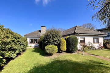 Familienhaus mit großem Garten - Gartenansicht (47703)