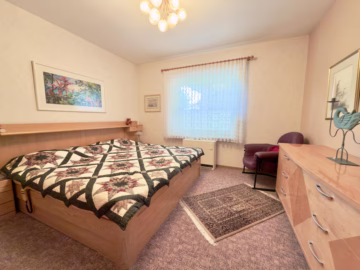 Ihr Wohntraum: Bungalow in begehrter Ruhelage - Schlafzimmer (70712)