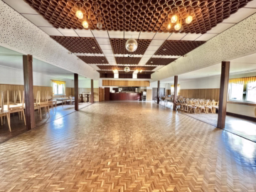 Viel Raum für Ihre Träume - Saal (42439)