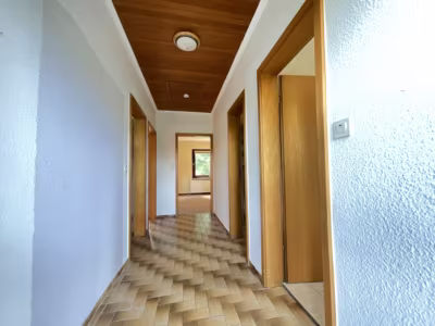 Seltenes Angebot: Zwei Bungalows – ein Preis! - 2a: Flur (81601)