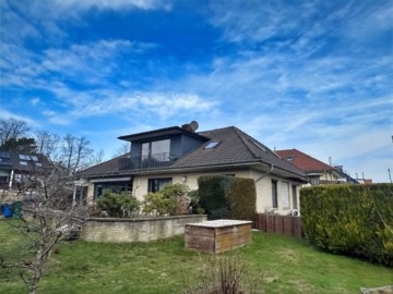 Exklusive Immobilie Nähe Speckenbüttler Park - Gartenansicht (44348)