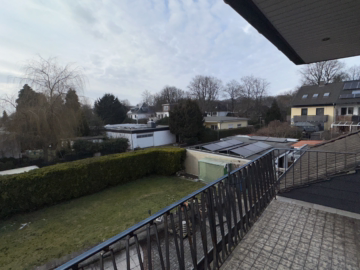 Exklusive Immobilie Nähe Speckenbüttler Park - OG Balkon (44373)