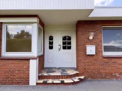Vielseitiges Immobilien-Duo - Eingangsbereich Anbau (80557)