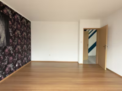 Vielseitiges Immobilien-Duo - Schlafzimmer Anbau (80567)