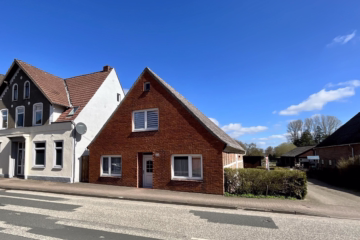 Einfamilienhaus mit großem Potential - Straßenansicht (44877)
