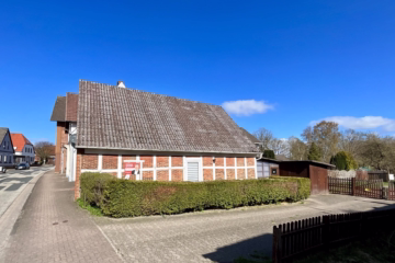 Einfamilienhaus mit großem Potential - Seitenansicht I (44879)