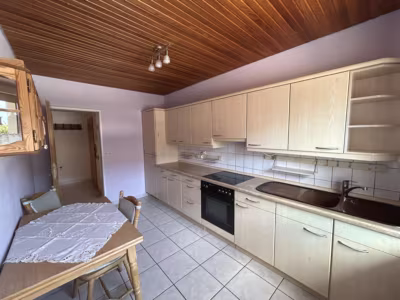 3-Zimmer-Wohnung im 1. OG - Küche (79575)