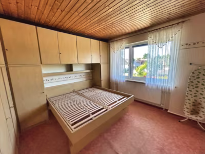 3-Zimmer-Wohnung im 1. OG - Schlafzimmer (79582)