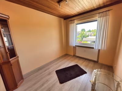 3-Zimmer-Wohnung im 1. OG - Zimmer (79584)