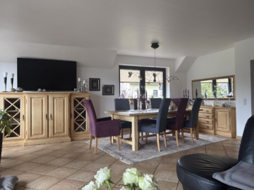 Wohnen & Gewerbe an einem ruhigen Ort - Wohnzimmer (37058)