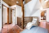 Familienflur im Dachgeschoss - Stilvolles Zuhause mit besonderer Ausstrahlung