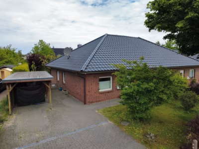 Vermietetes Doppelhaus in gefragter Lage - Eingang links (83631)