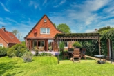 Blick aus dem Garten - Großzügiges Einfamilienhaus in Krummendeich
