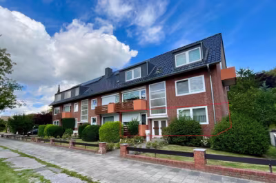 Komfortable Wohnung mit Garage - Straßenansicht II (84911)