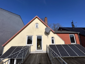 Altbauhaus aus 1892 mit 2 freien Wohneinheiten - Haus Ansicht Dachterrasse (40599)