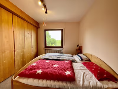 EFH mit Südterrasse und beeindruckendem Ausblick - EG Schlafzimmer (82101)