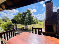 Terrasse mit Grillkamin