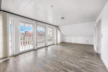 Familienhaus mit 2-3 Wohneinheiten & großem Garten - DG Wohnzimmer (46603)