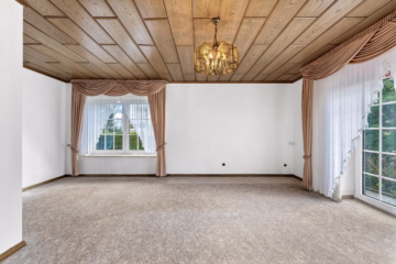 Familienhaus mit 2-3 Wohneinheiten & großem Garten - EG Zimmer 3 (46597)