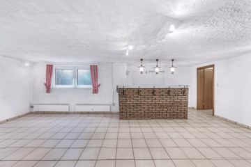 Familienhaus mit 2-3 Wohneinheiten & großem Garten - KG Kellerbar (46612)