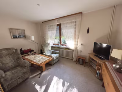 EFH in exponierter Lage auf großem Grundstück - Zimmer EG (85442)
